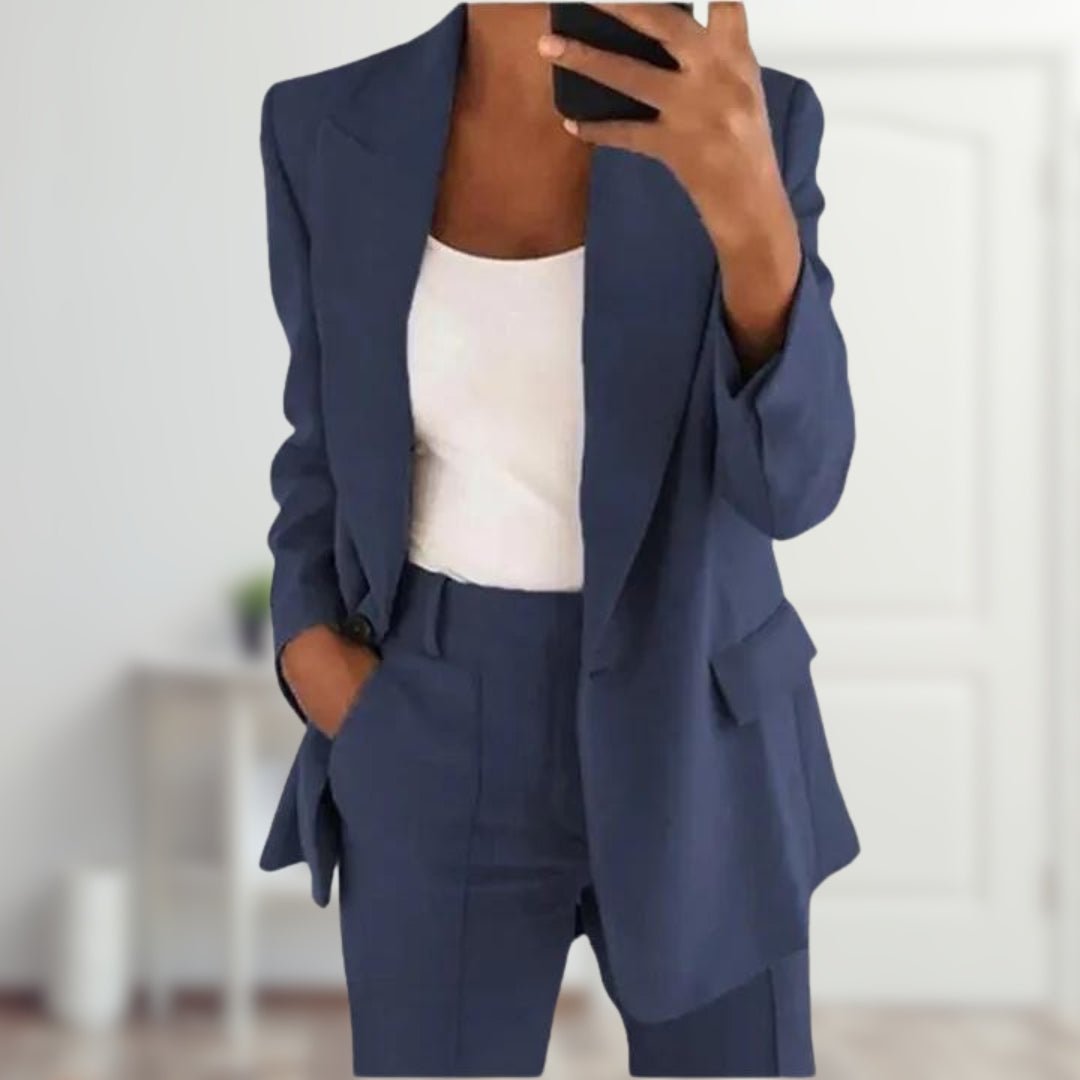 LAURA™ | Completo da donna elegante