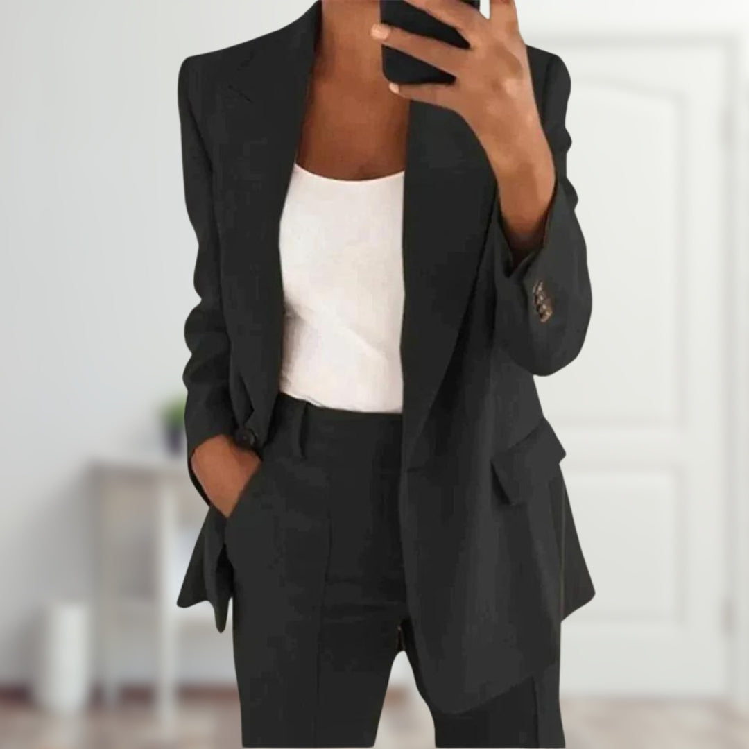 LAURA™ | Completo da donna elegante