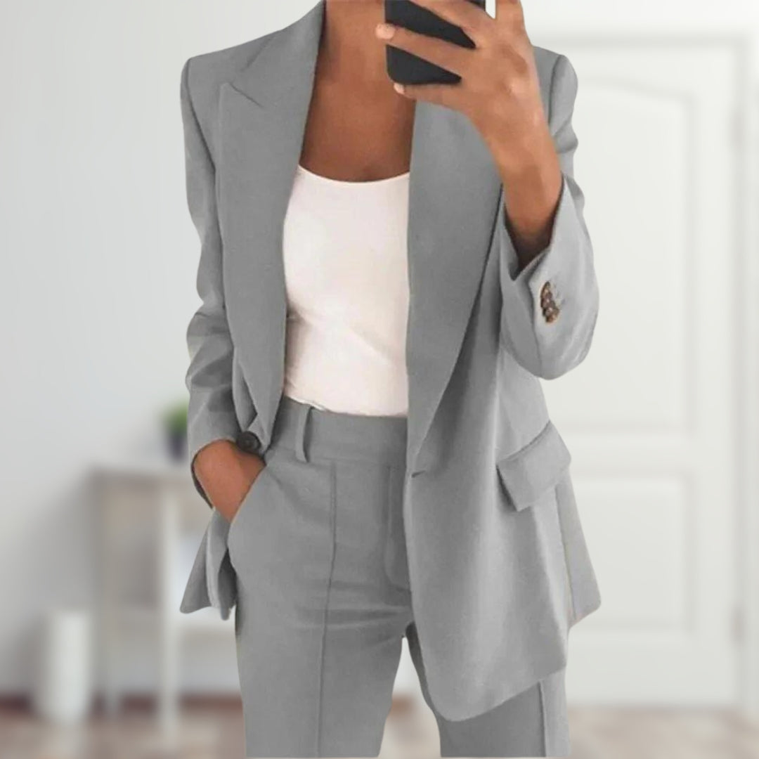 LAURA™ | Completo da donna elegante