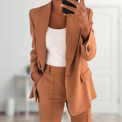 LAURA™ | Completo da donna elegante